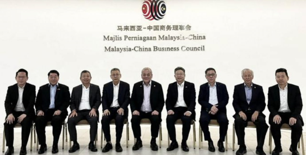 接待中国商务部亚洲司长 吴添泉：马中贸易可胜往年